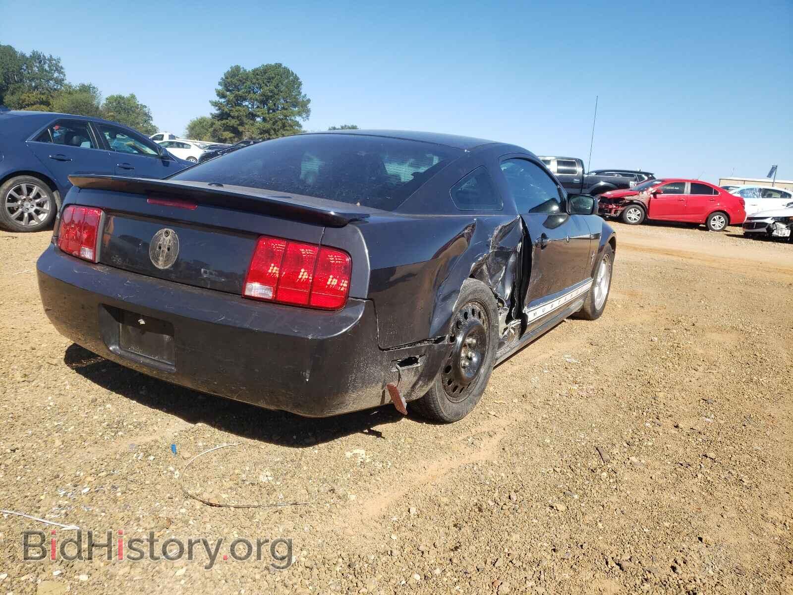 2007 FORD MUSTANG - VIN: 1ZVFT80N075270884 - Фото 4