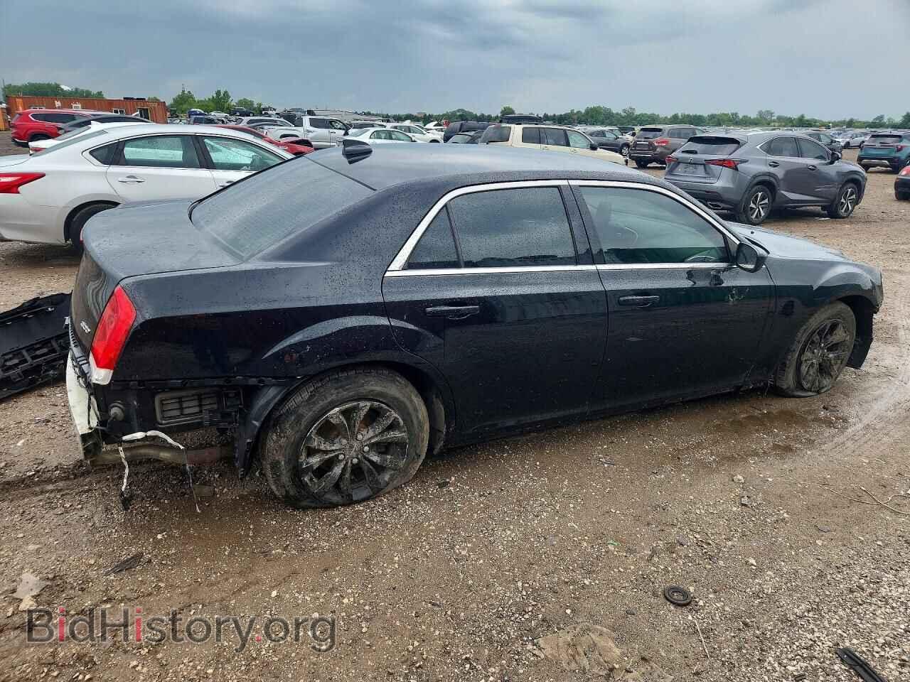 2015 CHRYSLER 300 - VIN: 2C3CCAAG1FH921142 - Фото 3