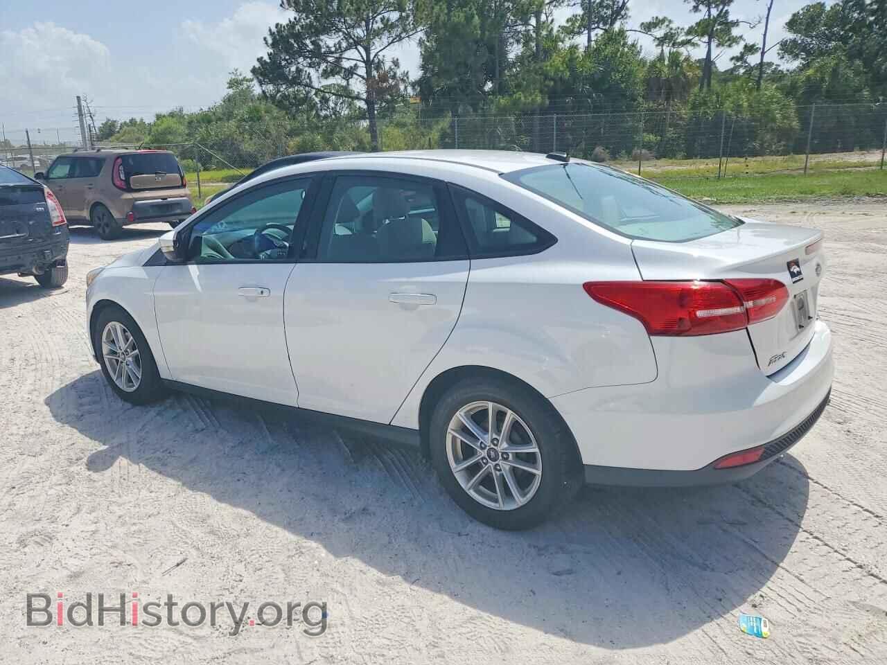 2017 FORD FOCUS - VIN: 1FADP3F27HL256711 - Фото 2