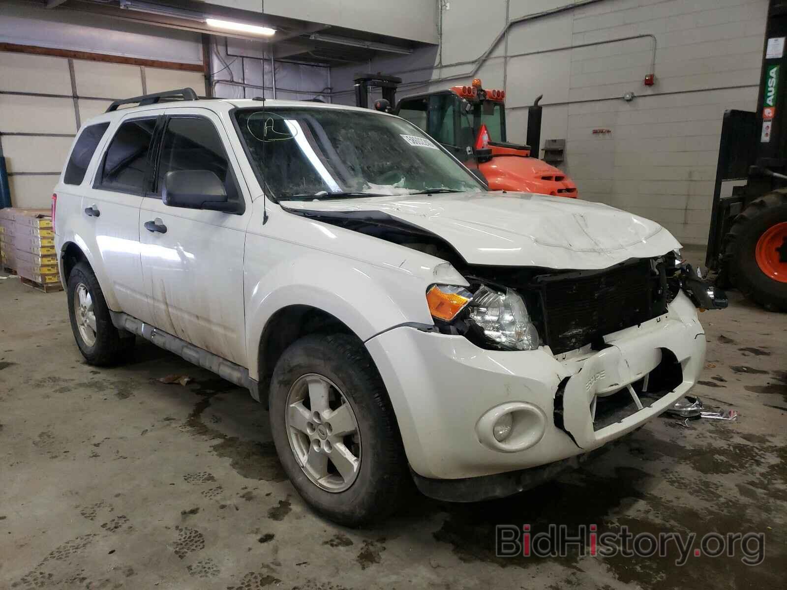 Photo 1FMCU0D71AKD40378 - FORD ESCAPE 2010