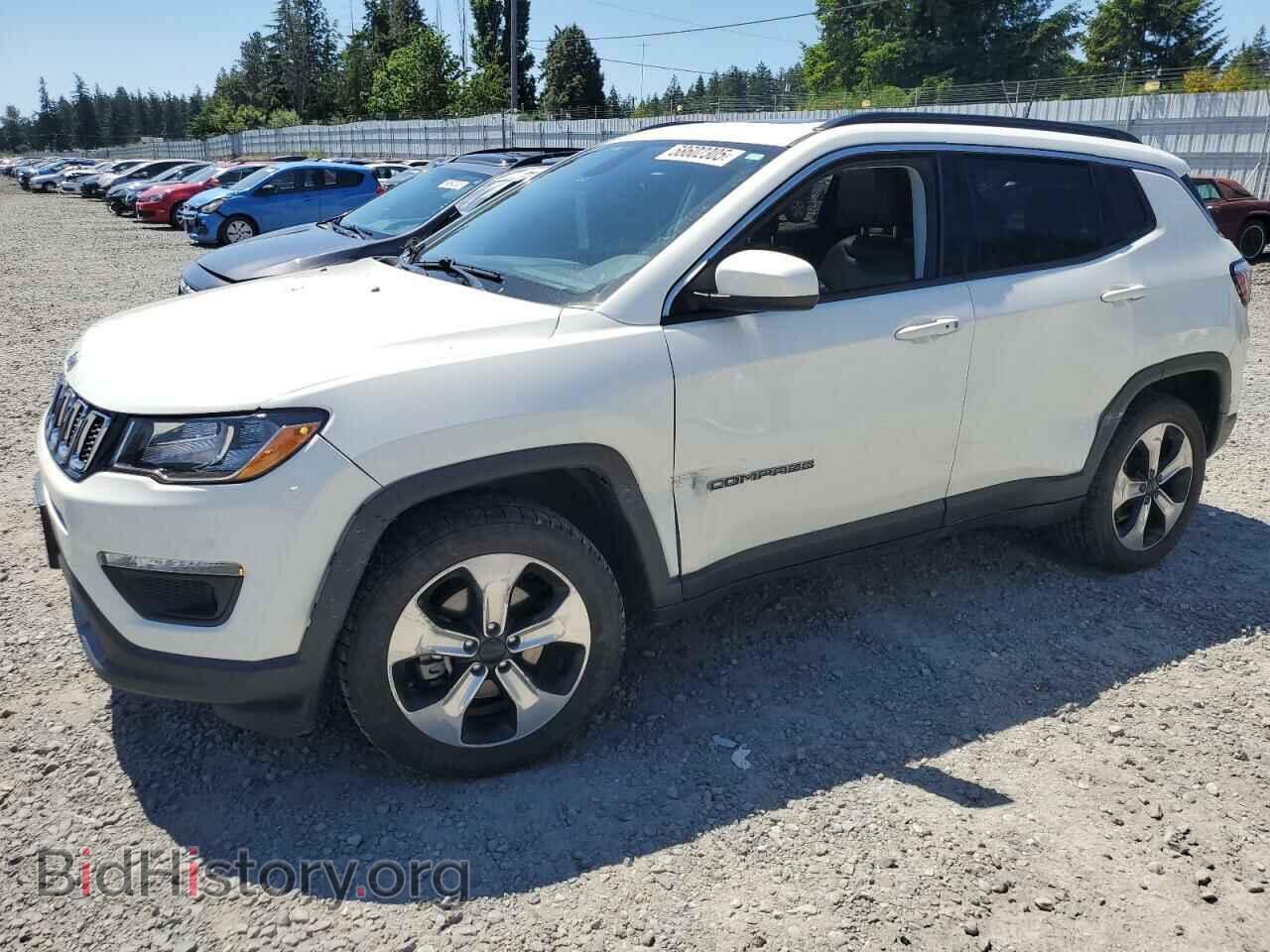 Photo 3C4NJDBB4HT689452 - JEEP COMPASS 2017