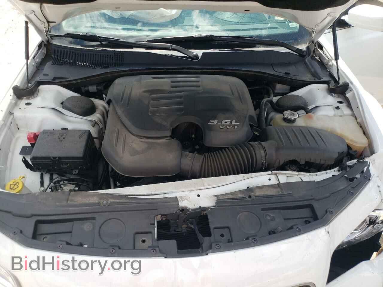 2019 CHRYSLER 300 - VIN: 2C3CCARG3KH691053 - Фото 7