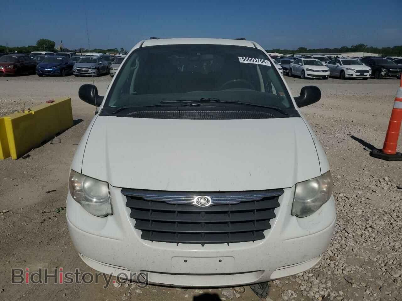 2007 CHRYSLER MINIVAN - VIN: 2A4GP44R37R268576 - Фото 5