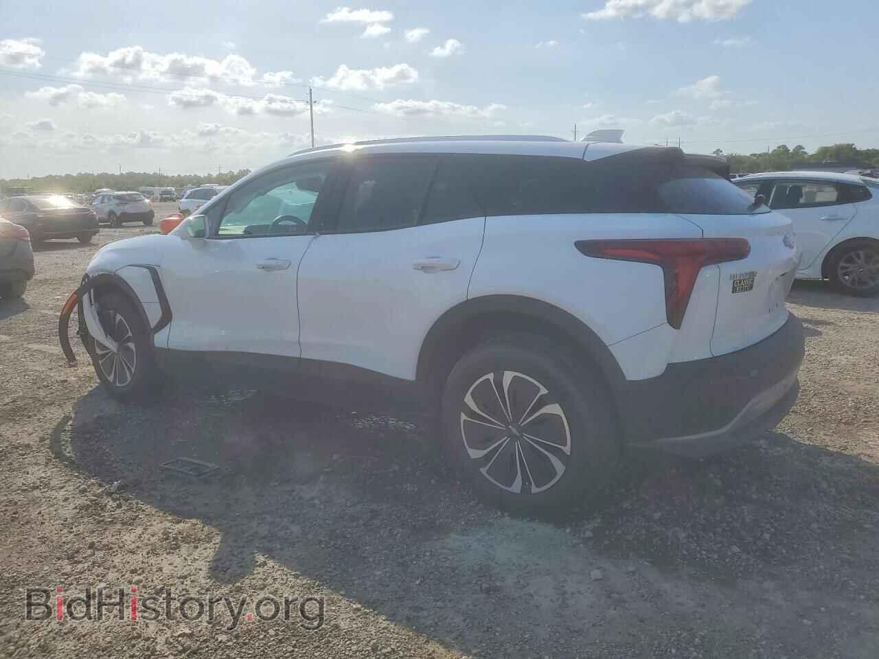 2024 CHEVROLET BLAZER - VIN: 3GNKDBRJ1RS215839 - Фото 2