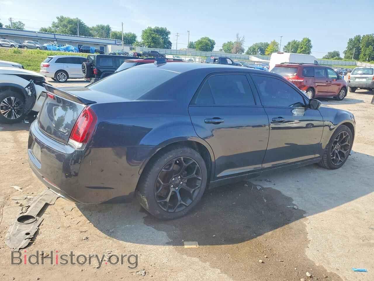 2019 CHRYSLER 300 - VIN: 2C3CCABGXKH689505 - Photo 3