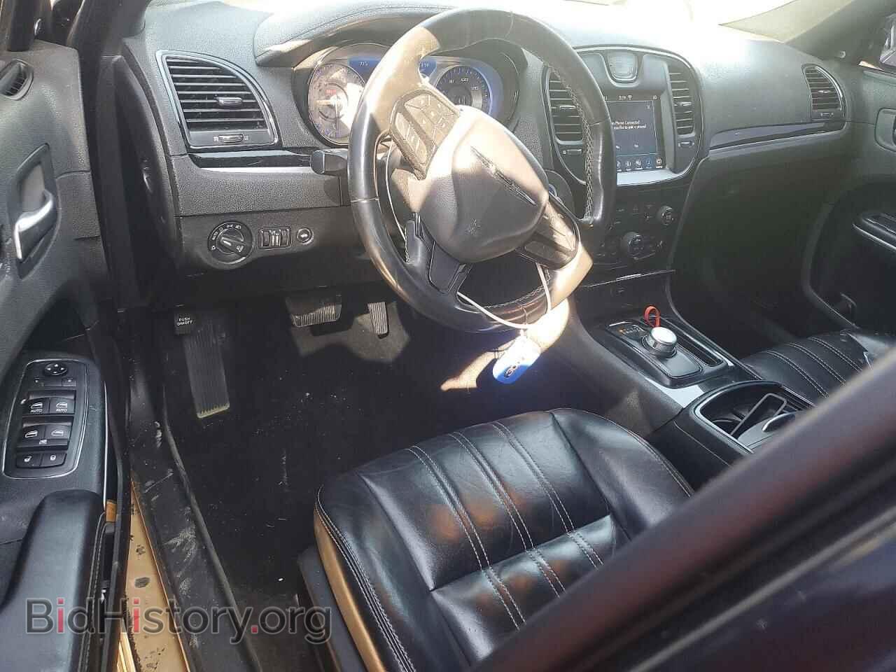 2019 CHRYSLER 300 - VIN: 2C3CCABGXKH689505 - Photo 8
