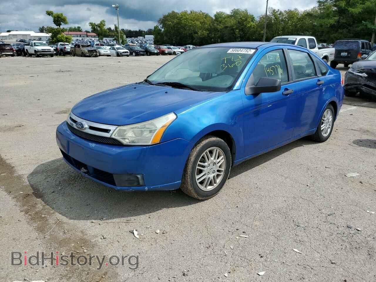 2010 FORD FOCUS - VIN: 1FAHP3FN3AW219817 - Фото 2