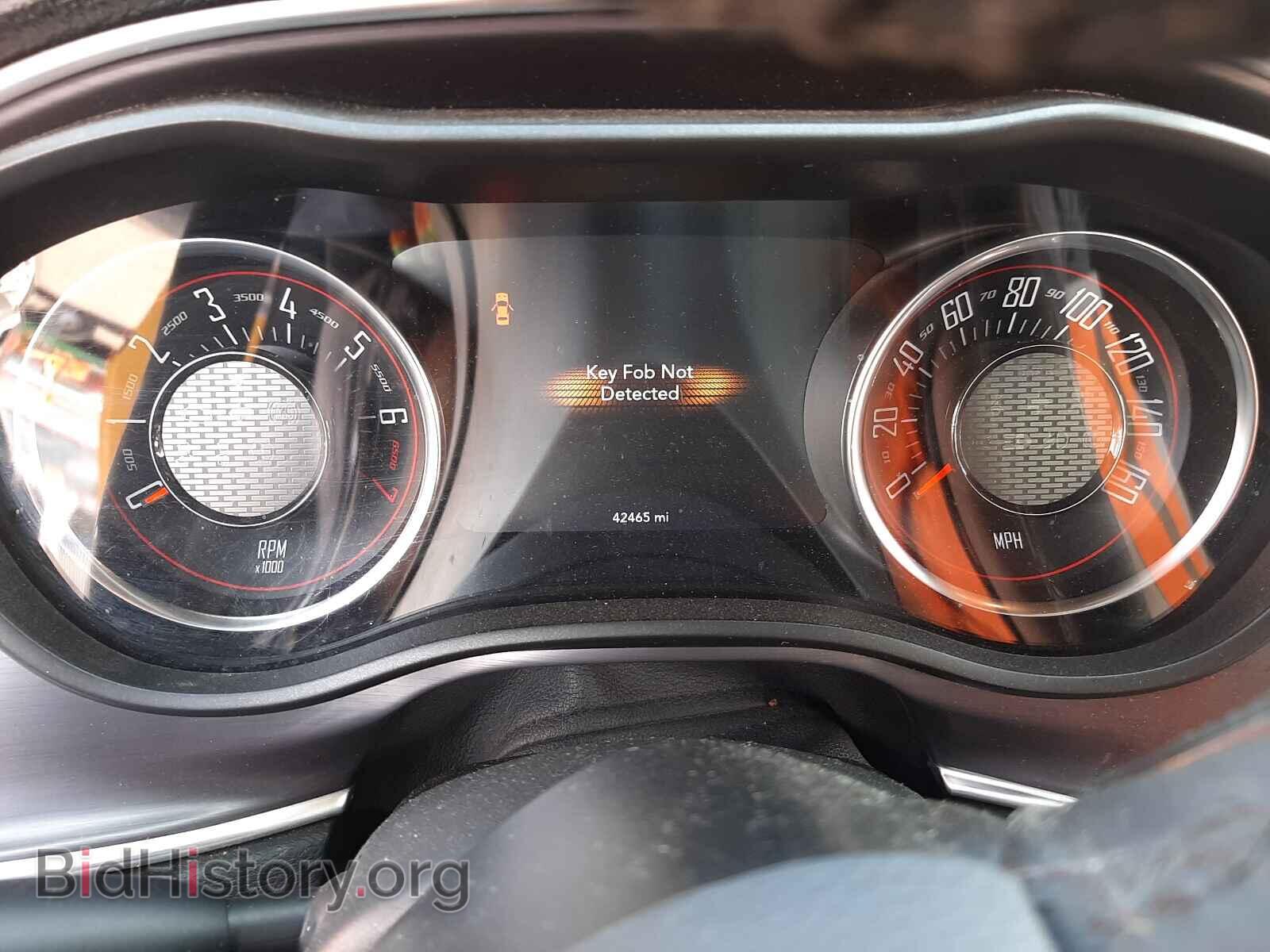 2017 DODGE CHALLENGER - VIN: 2C3CDZAG3HH624713 - Фото 8