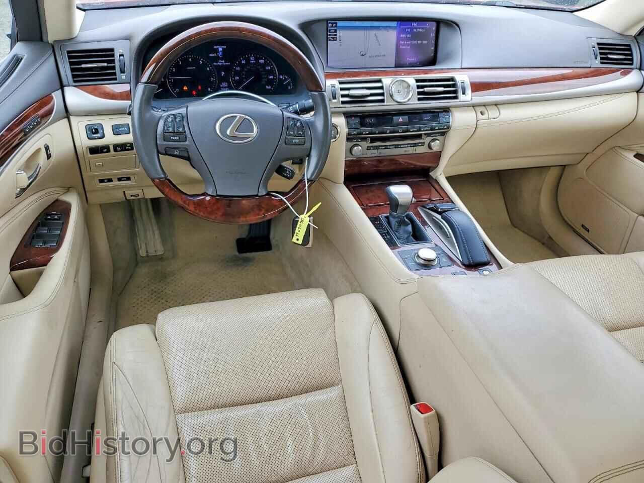 2016 LEXUS LS460 - VIN: JTHBL5EF9G5141056 - Photo 8