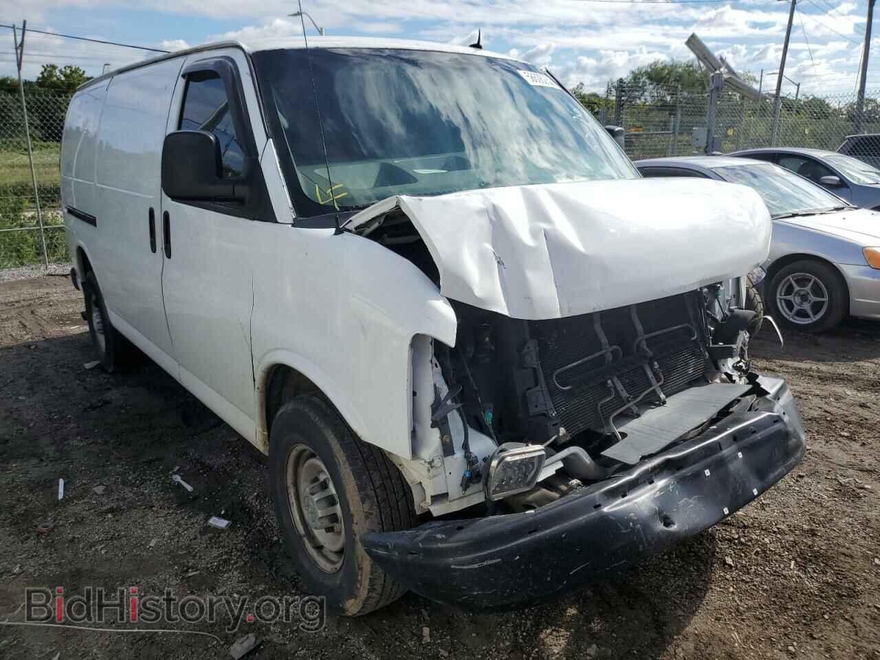 Photo 1GCWGFCA4C1169143 - CHEVROLET EXPRESS 2012