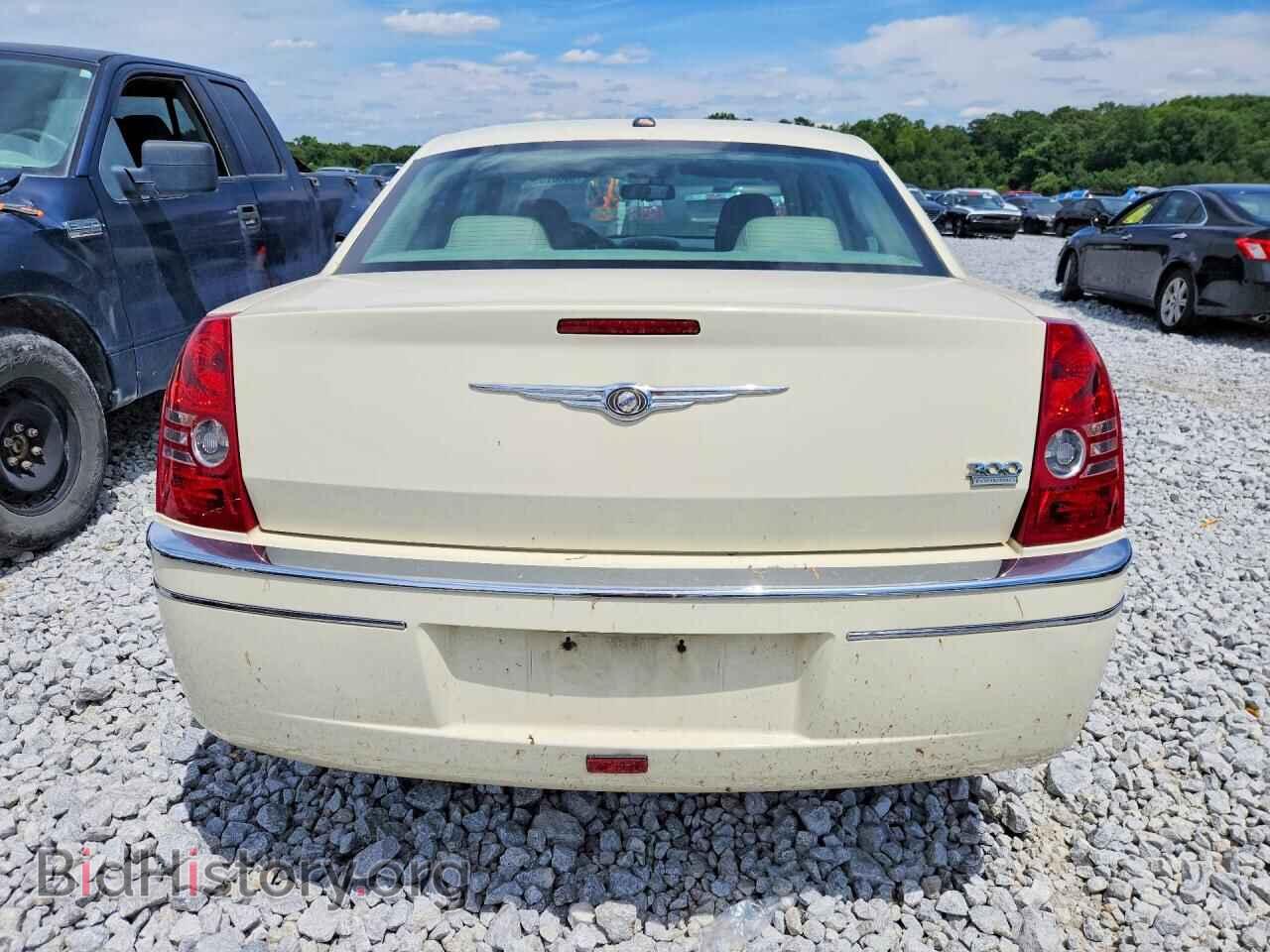 2010 CHRYSLER 300 - VIN: 2C3CA5CV0AH158192 - Photo 6