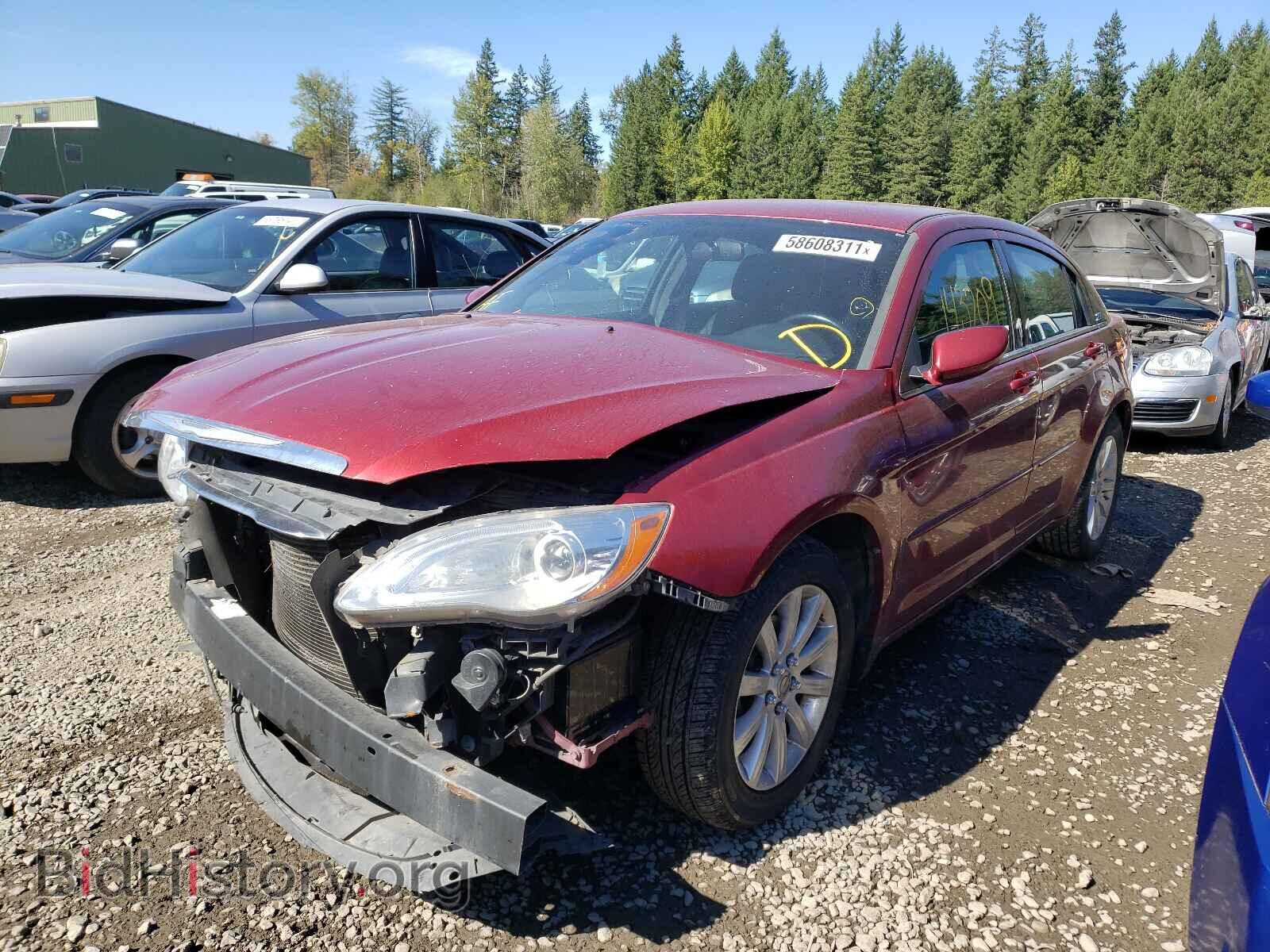 2013 CHRYSLER 200 - VIN: 1C3CCBBB8DN589889 - Фото 2