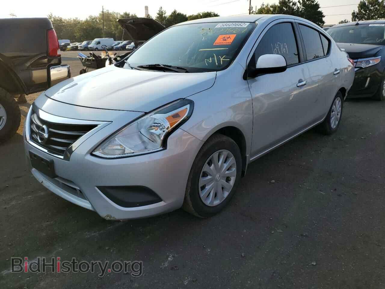 2015 NISSAN VERSA - VIN: 3N1CN7AP3FL842817 - Фото 2
