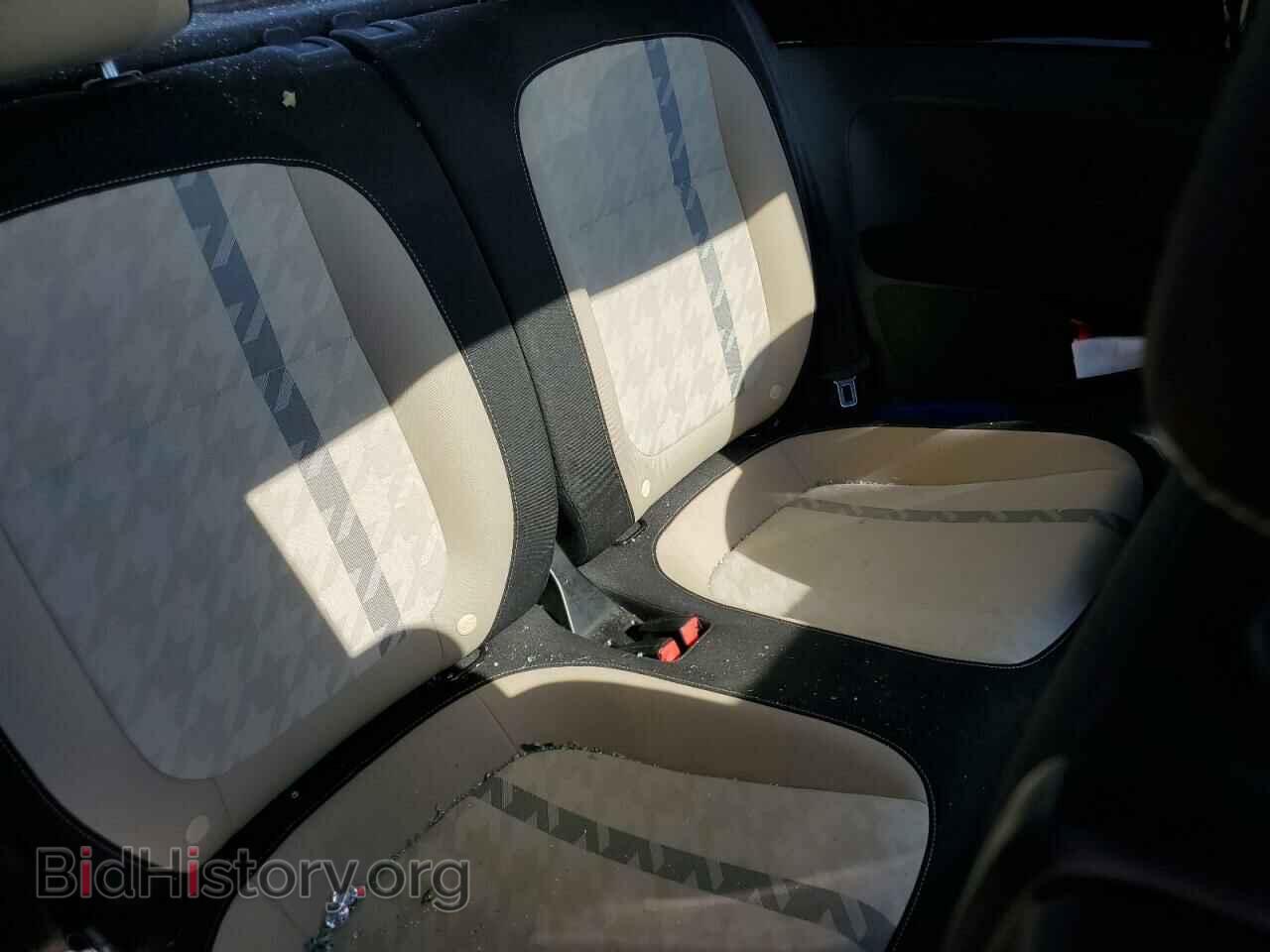 2018 VOLKSWAGEN BEETLE - VIN: 3VWFD7AT2JM705538 - Фото 10