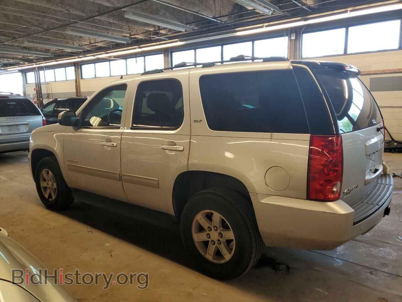 2014 GMC YUKON - VIN: 1GKS2CE01ER199306 - Фото 2