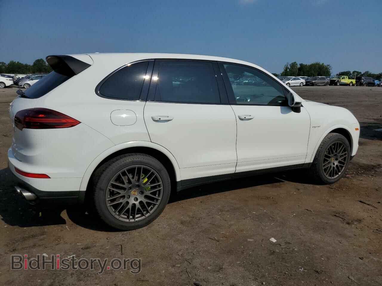 2017 PORSCHE CAYENNE - VIN: WP1AE2A21HLA74568 - Фото 3