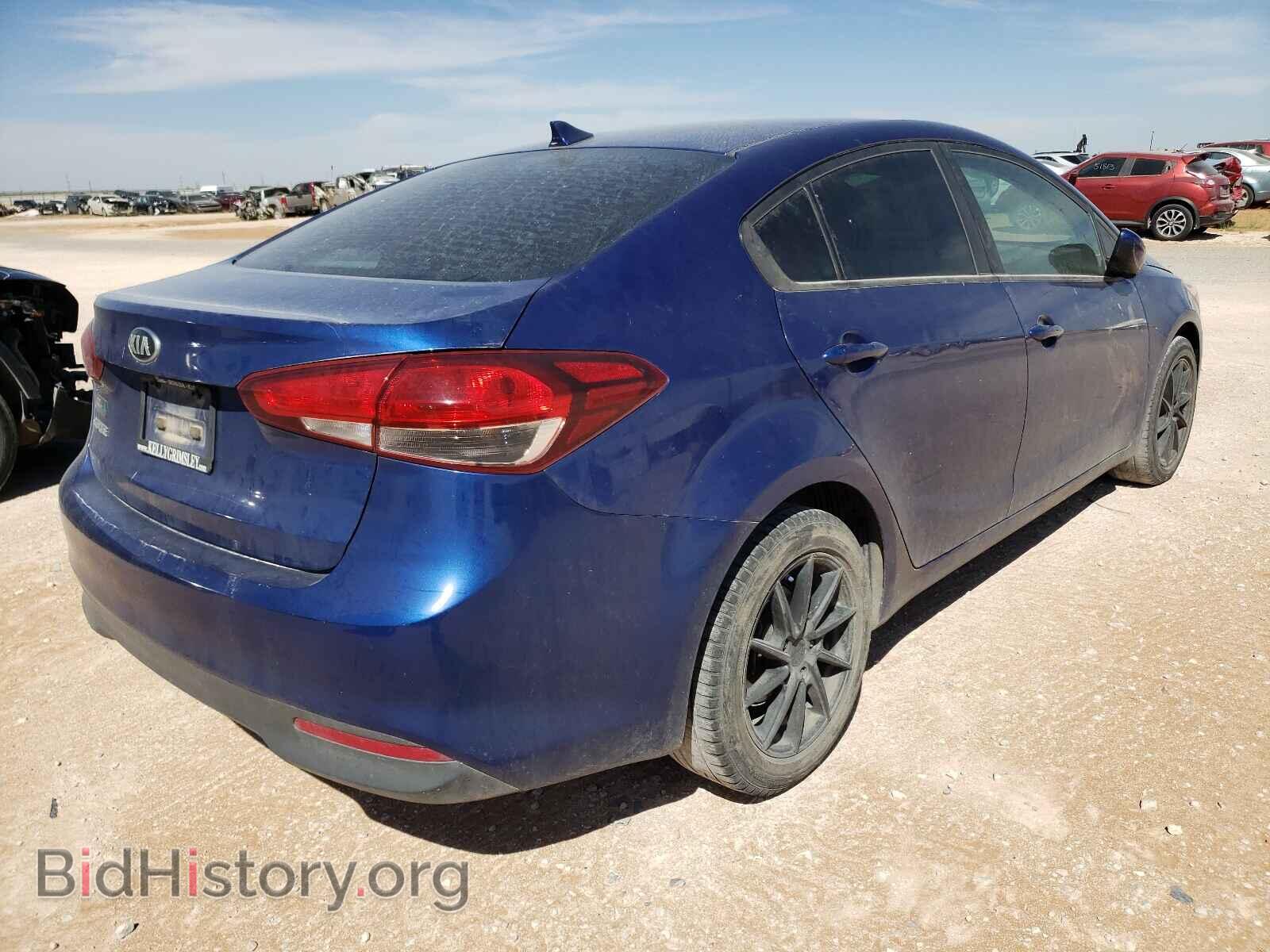 2017 KIA FORTE - VIN: 3KPFK4A77HE072114 - Фото 4