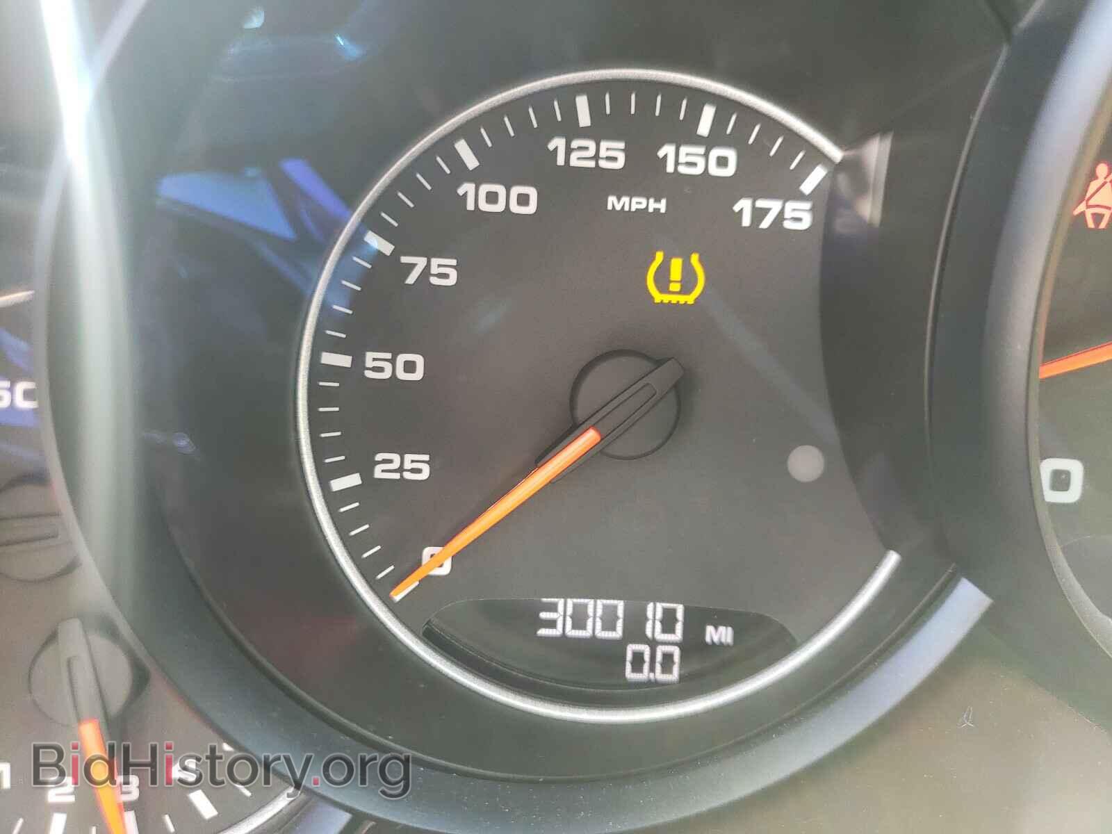 2017 PORSCHE CAYENNE - VIN: WP1AA2A28HKA82460 - Фото 8