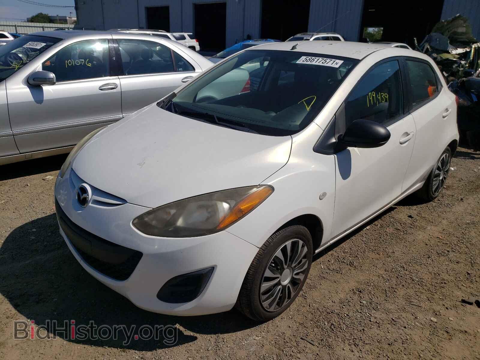 2011 MAZDA 2 - VIN: JM1DE1HY2B0126852 - Photo 2