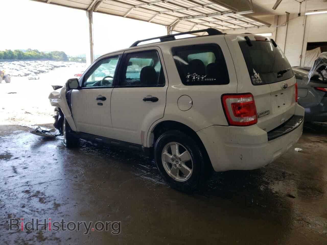 2011 FORD ESCAPE - VIN: 1FMCU9D70BKB38461 - Фото 2