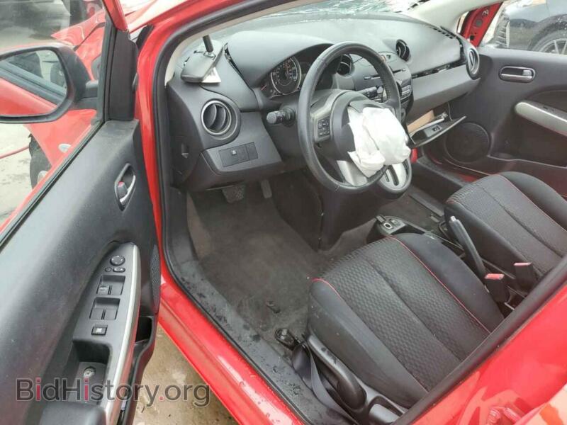 2013 Mazda 2 (VIN JM1DE1LY4D0158700) — фото 8 из 13