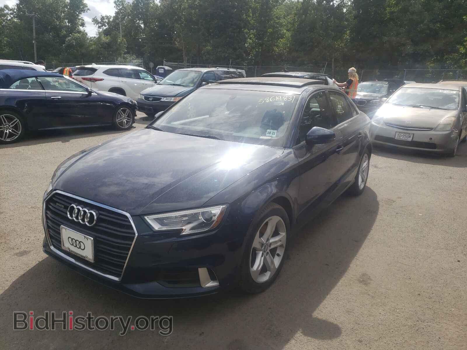 2017 AUDI A3 - VIN: WAUB8GFF8H1009411 - Фото 2