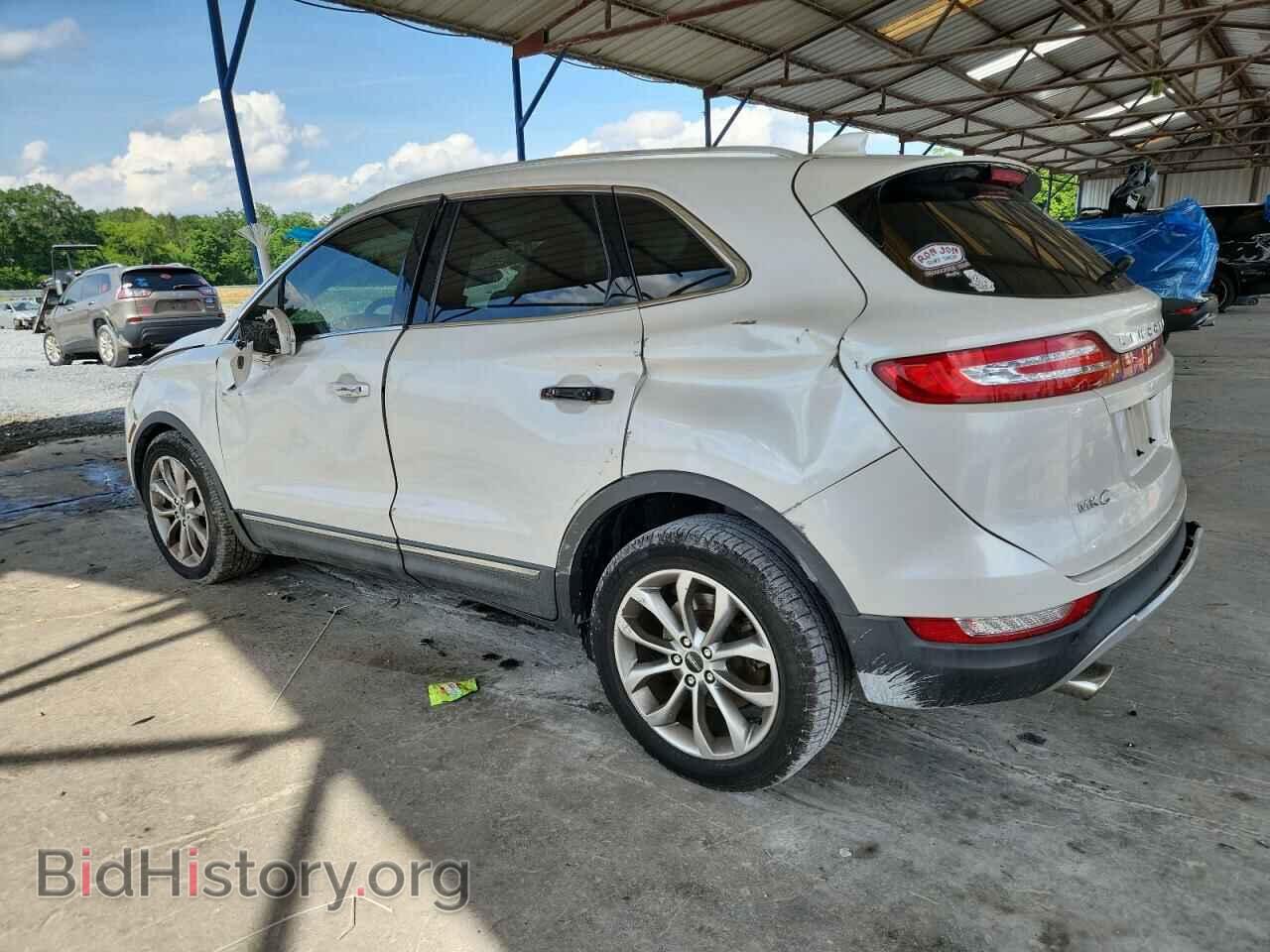 2017 LINCOLN MKC - VIN: 5LMCJ2C99HUL45752 - Photo 2