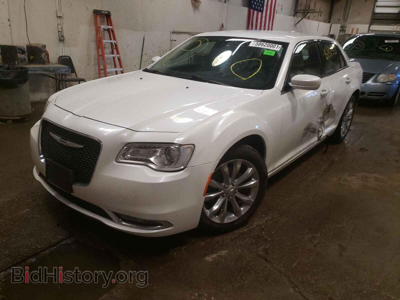 2015 CHRYSLER 300 - VIN: 2C3CCARG8FH782065 - Фото 2