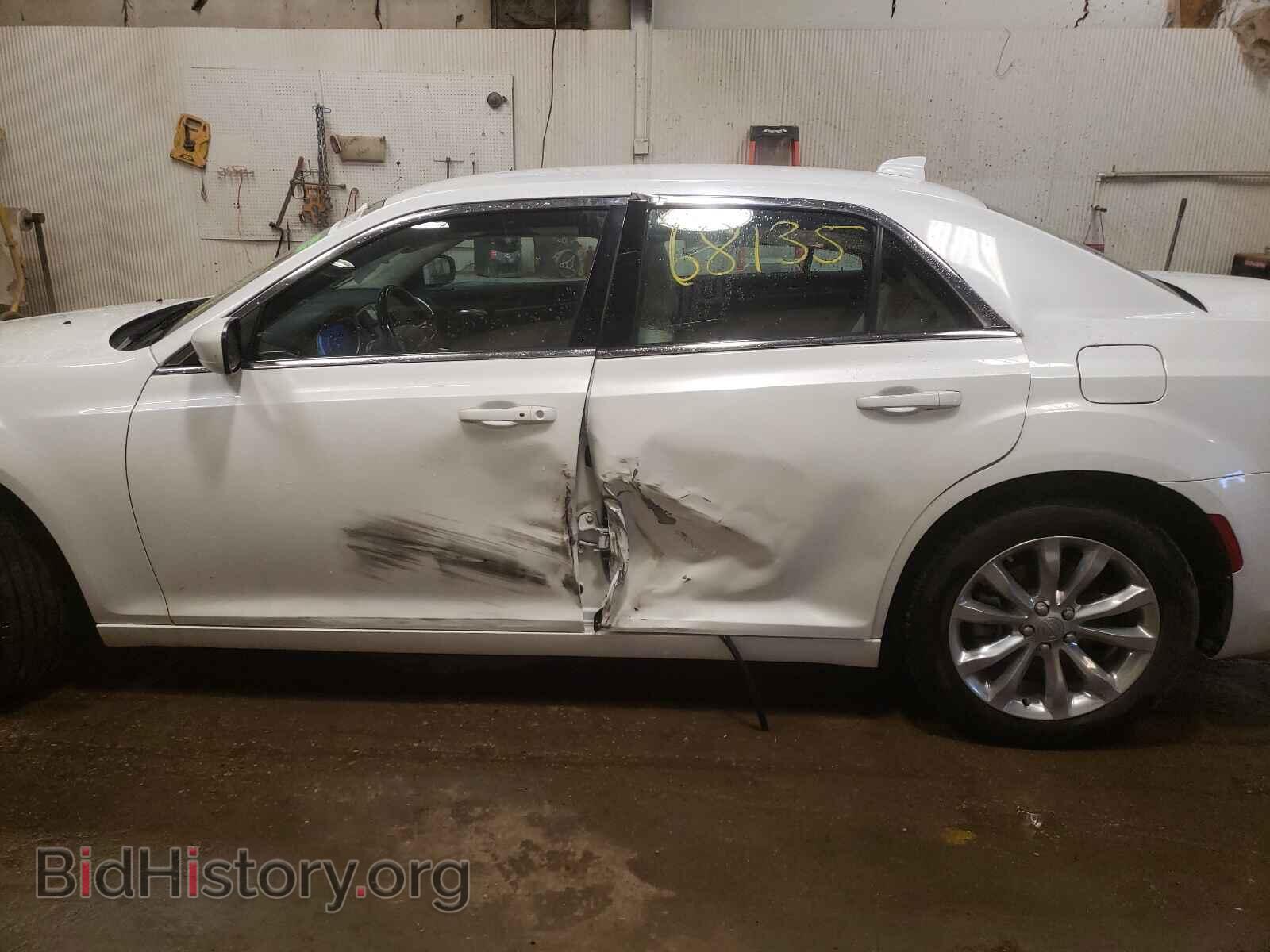 2015 CHRYSLER 300 - VIN: 2C3CCARG8FH782065 - Фото 9