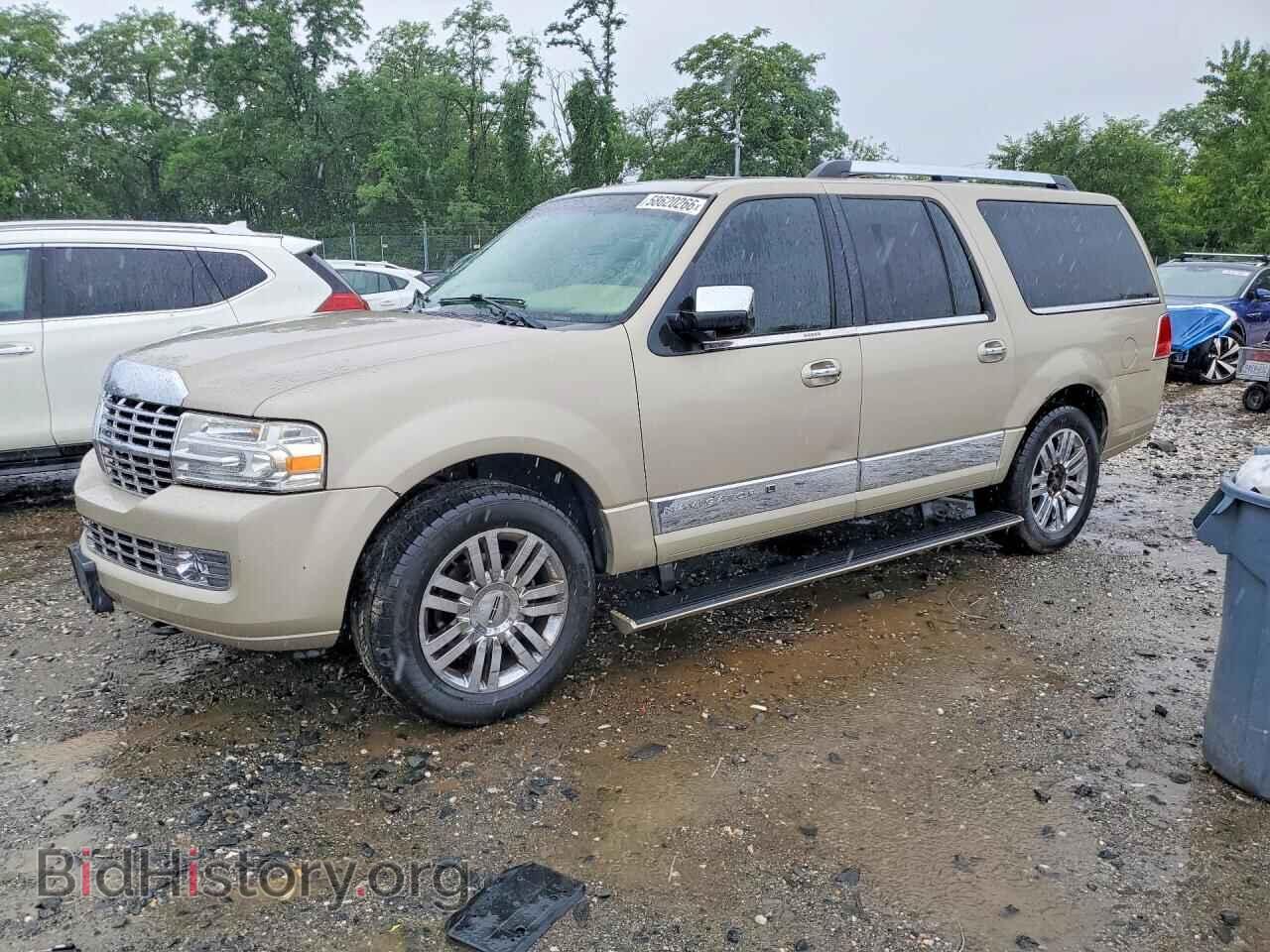 Photo 5LMFL28518LJ13214 - LINCOLN NAVIGATOR 2008
