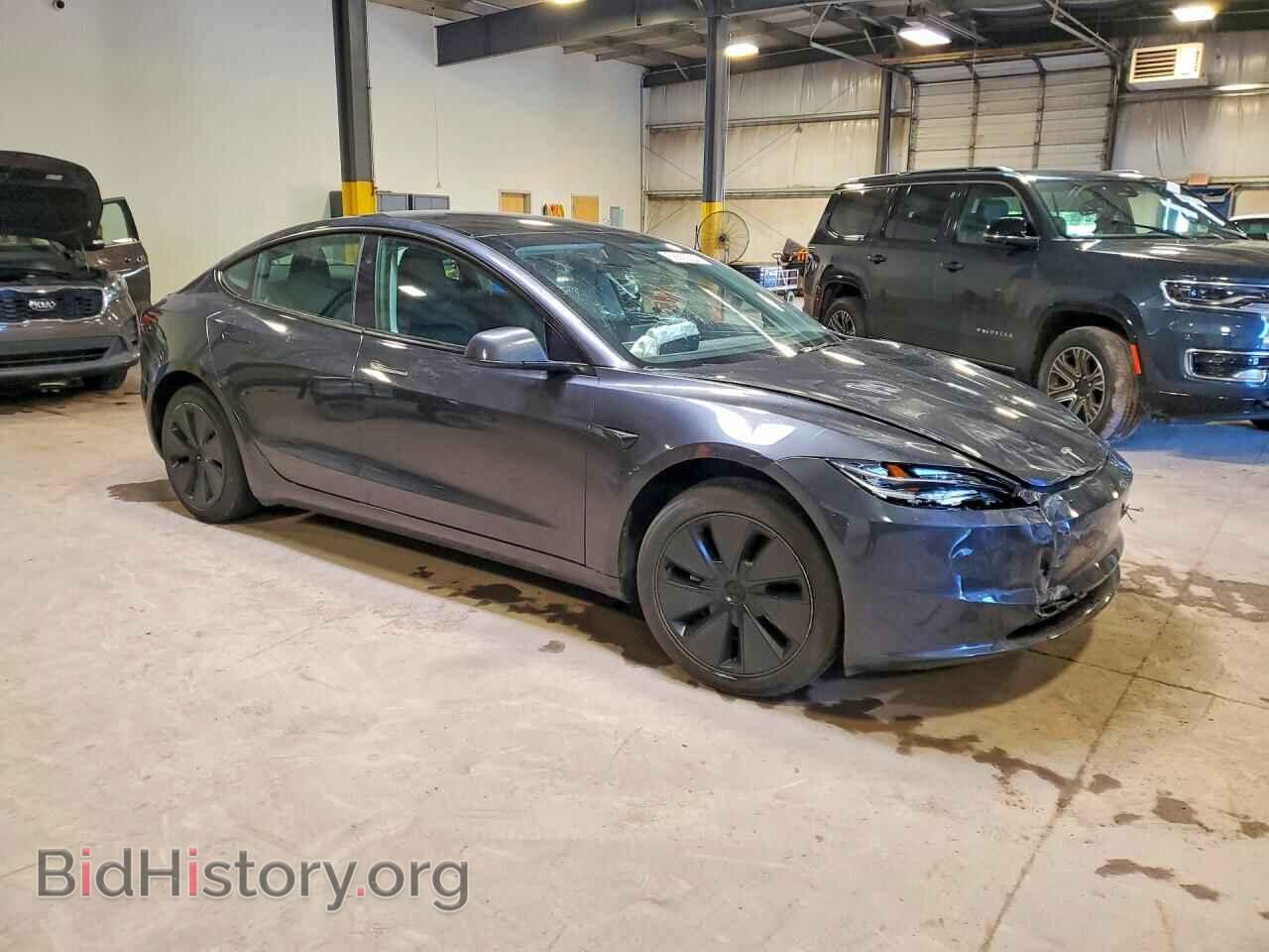 2025 TESLA MODEL 3 - VIN: 5YJ3E1EAXSF879842 - Photo 4