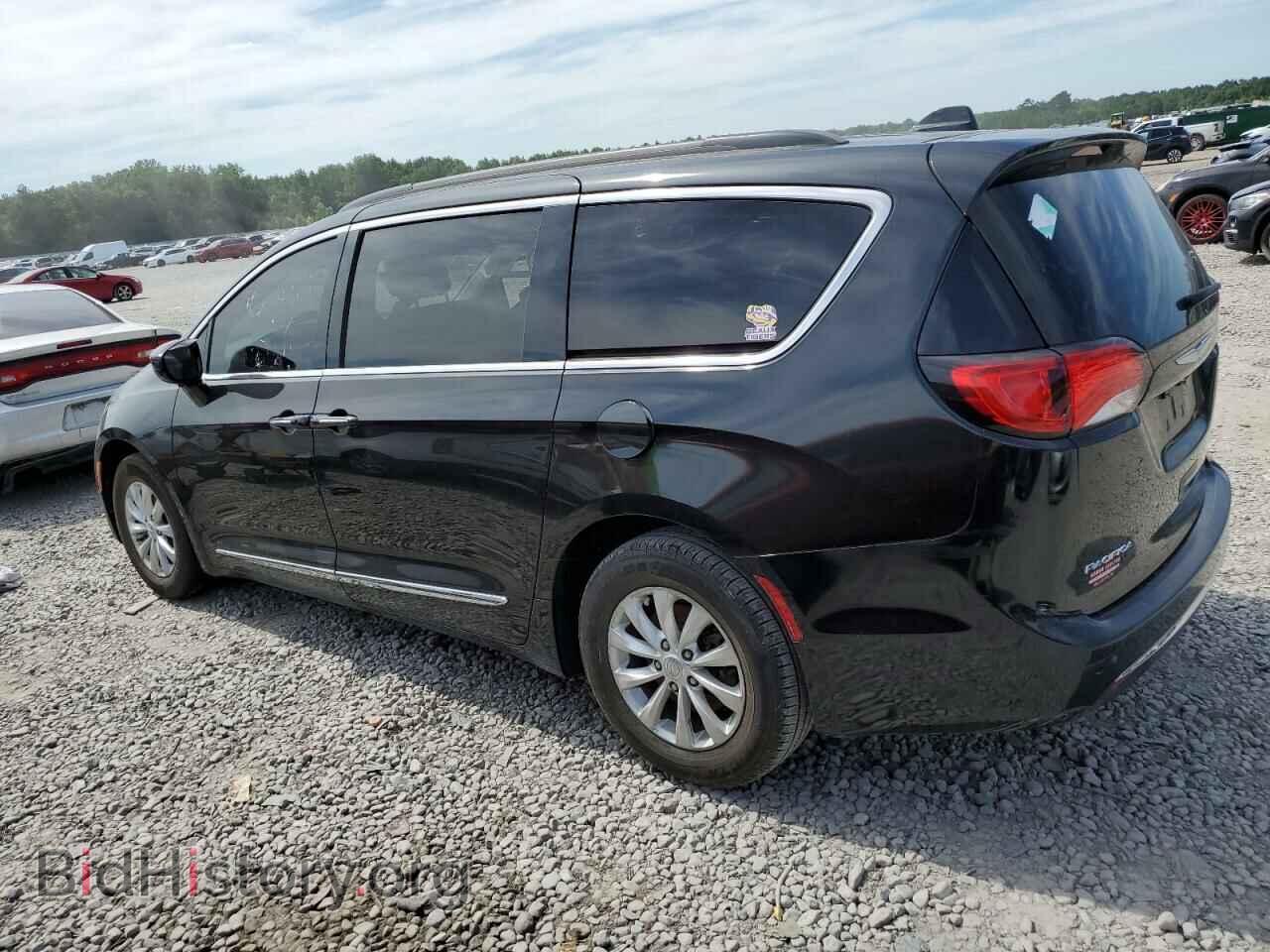 2017 CHRYSLER PACIFICA - VIN: 2C4RC1BG3HR719971 - Photo 2