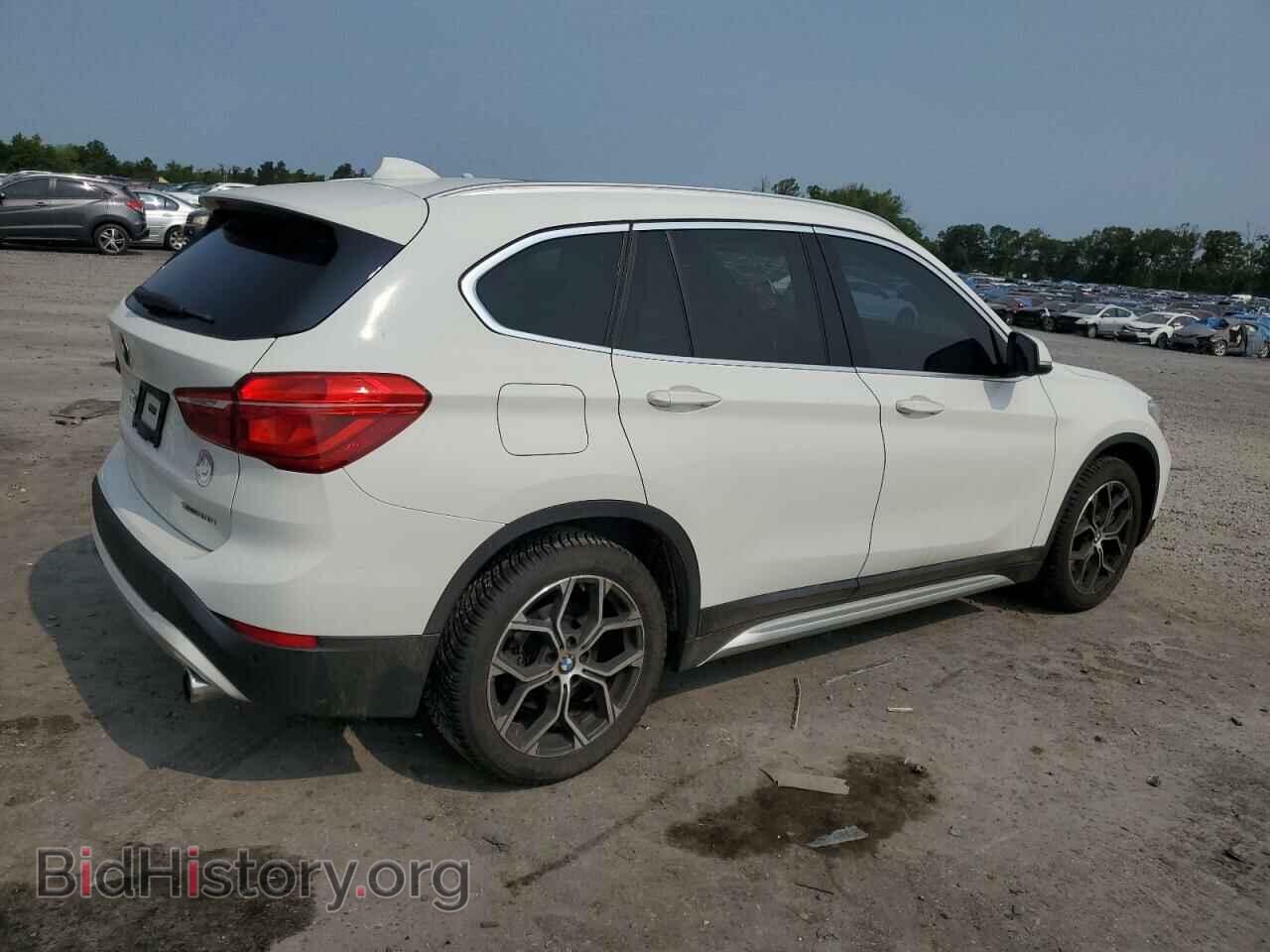 2021 BMW X1 - VIN: WBXJG9C00M5T20009 - Фото 3