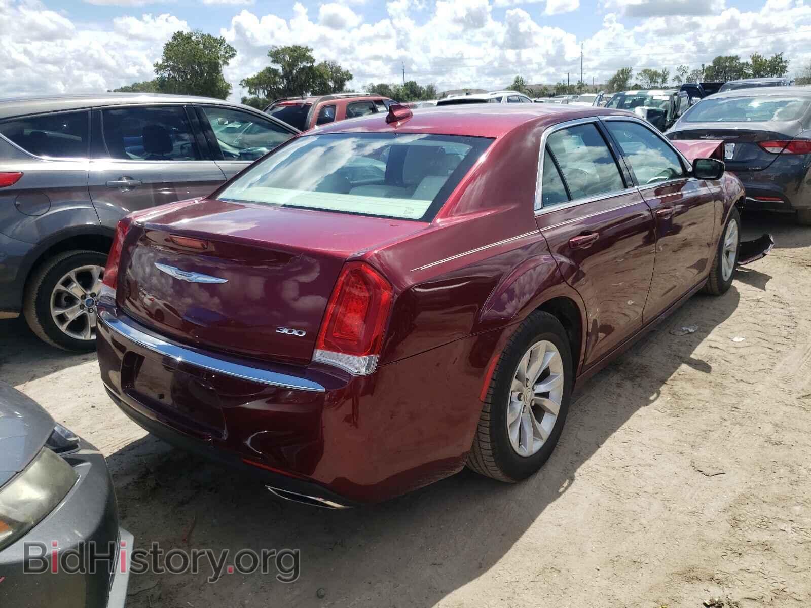 2015 CHRYSLER 300 - VIN: 2C3CCAAG6FH802938 - Фото 4
