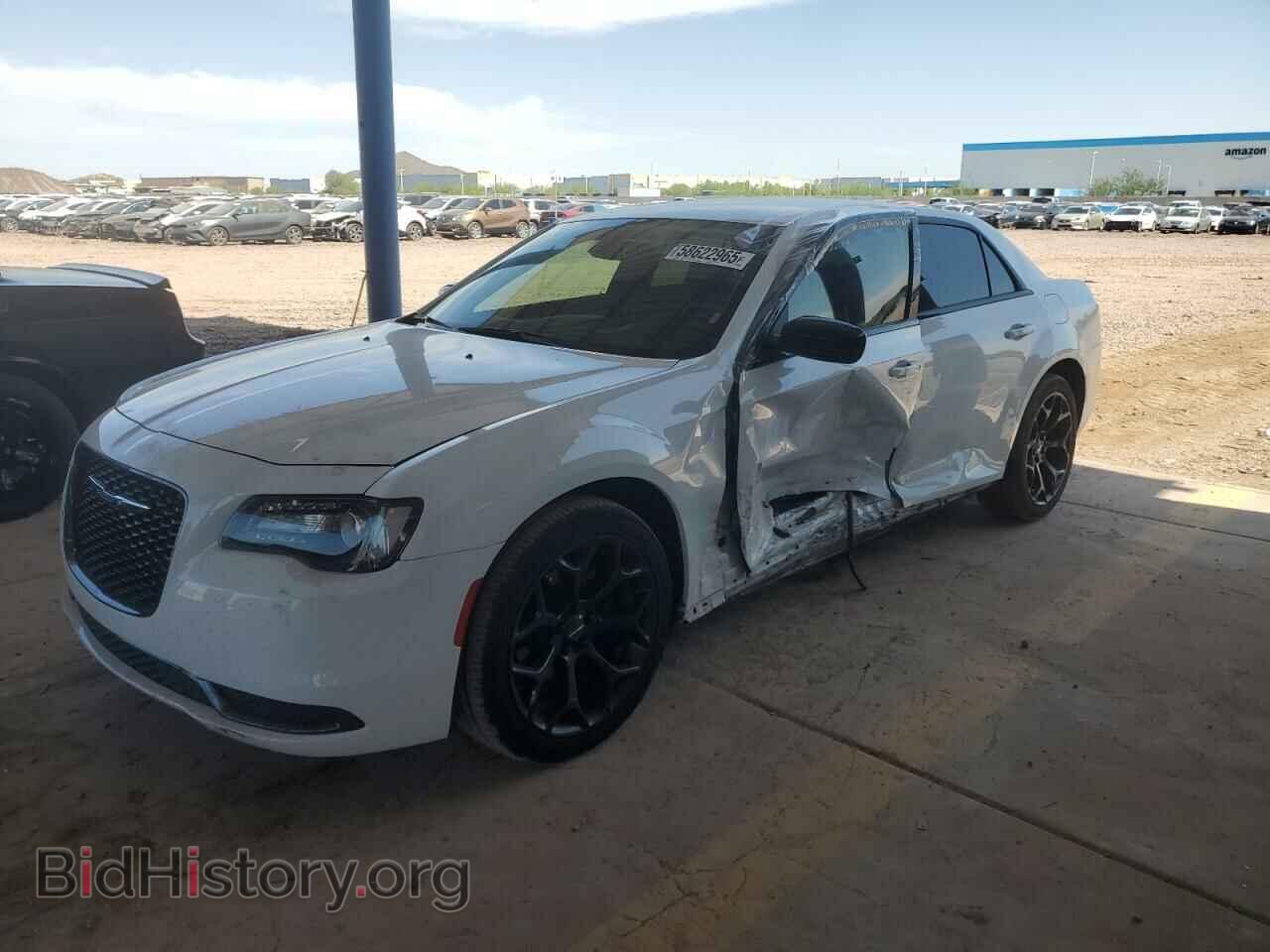 Фотография 2C3CCAAG4KH727084 - CHRYSLER 300 2019
