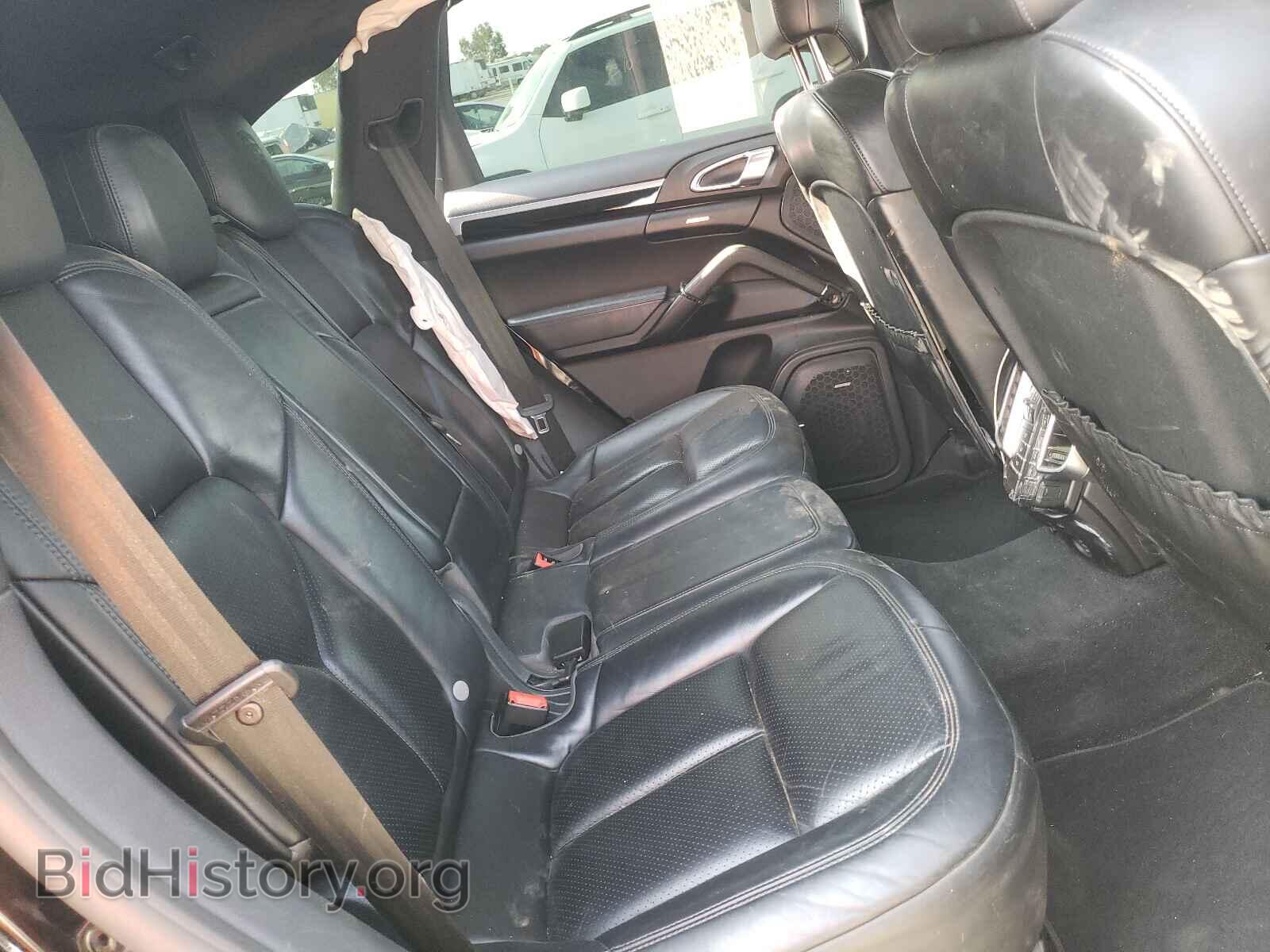 2017 PORSCHE CAYENNE - VIN: WP1AA2A21HKA86740 - Фото 6
