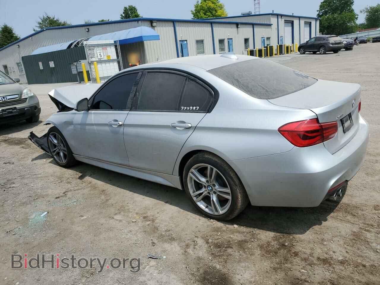 2018 BMW 3 SERIES - VIN: WBA8D9G55JNU71141 - Фото 2