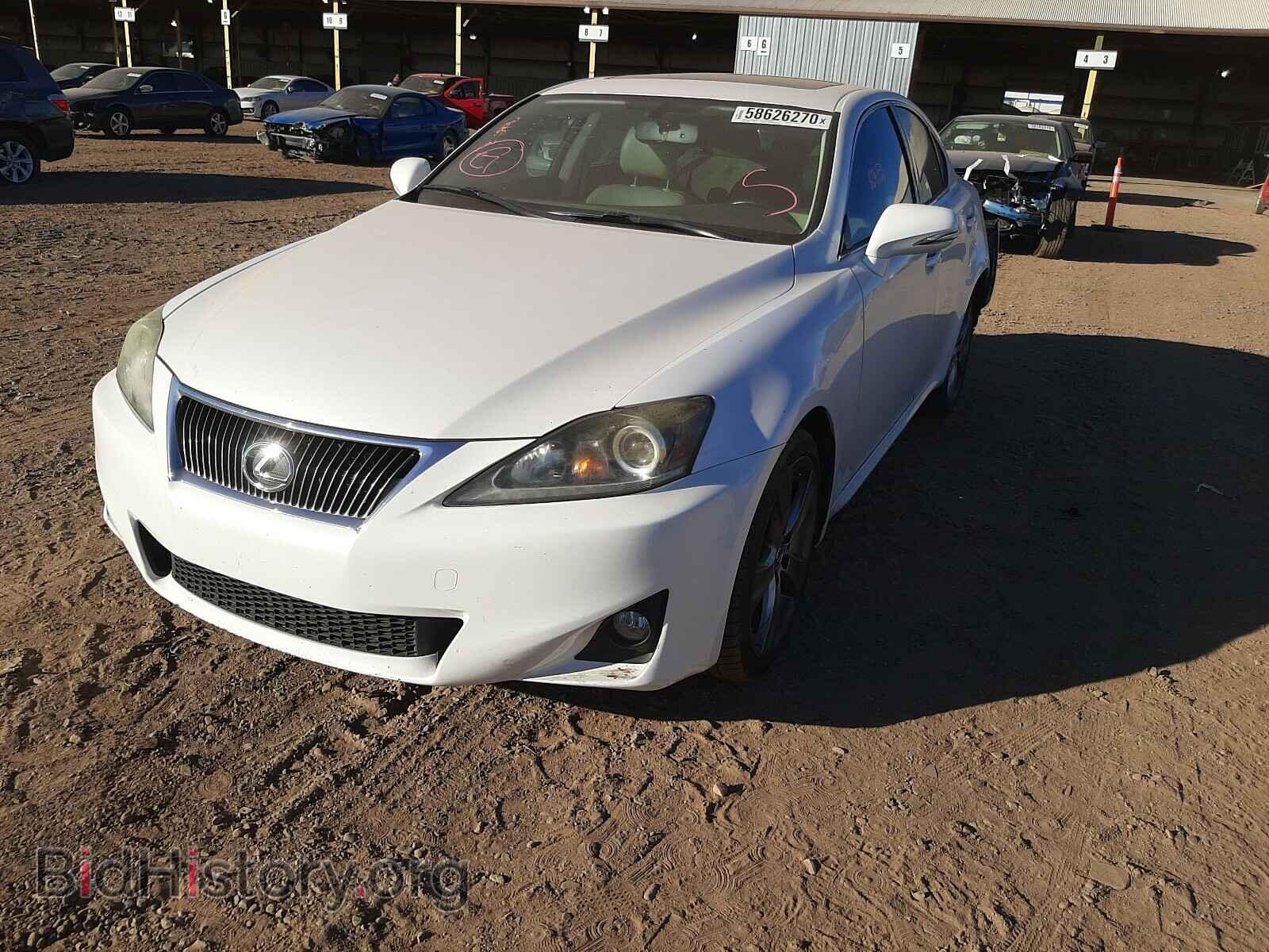 2011 LEXUS IS - VIN: JTHBF5C20B5147988 - Фото 2