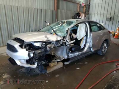 2015 Ford FOCUS SE, серебристый — VIN 1FADP3F23FL260641, Copart