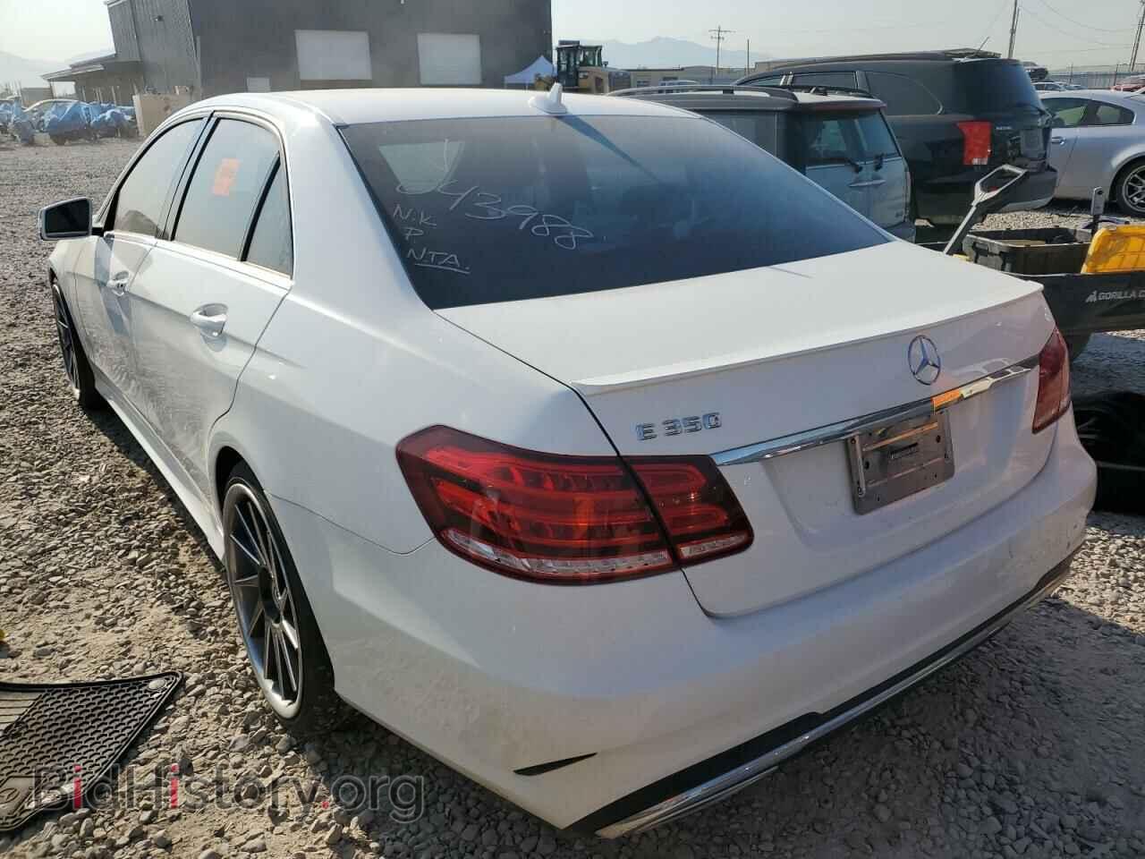 2014 MERCEDES-BENZ E-CLASS - VIN: WDDHF5KB5EB043988 - Фото 2