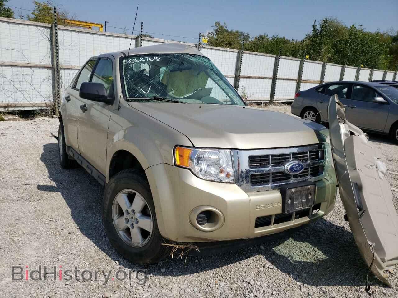 Фотография 1FMCU0C70AKA46908 - FORD ESCAPE 2010