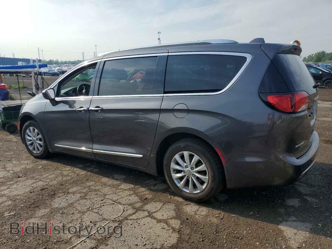 2018 CHRYSLER PACIFICA - VIN: 2C4RC1BG9JR258717 - Photo 2