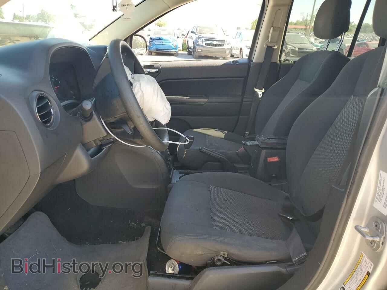 2010 JEEP COMPASS - VIN: 1J4NT4FB1AD578366 - Фото 7