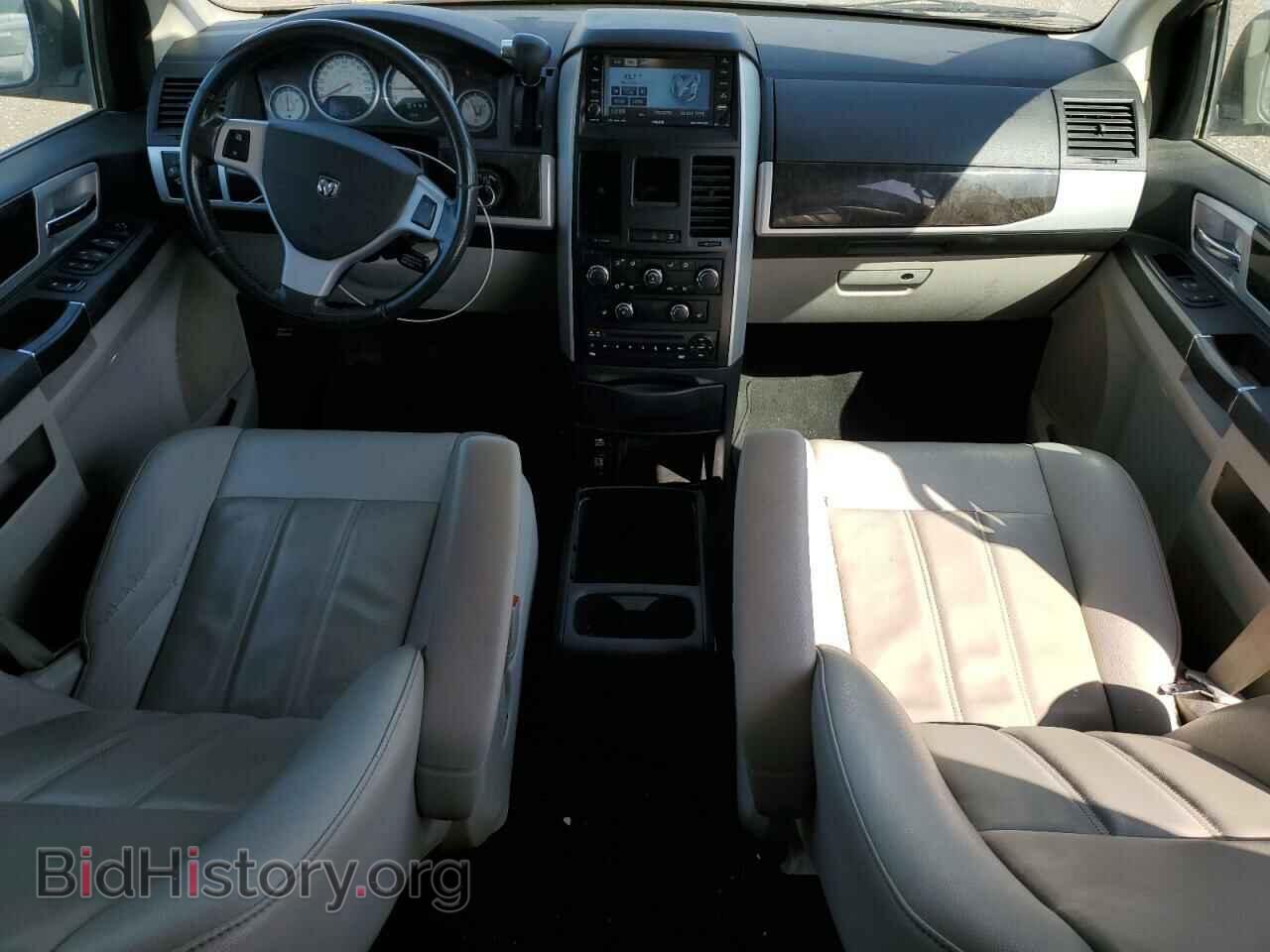 2010 DODGE CARAVAN - VIN: 2D4RN5DX9AR396808 - Фото 8