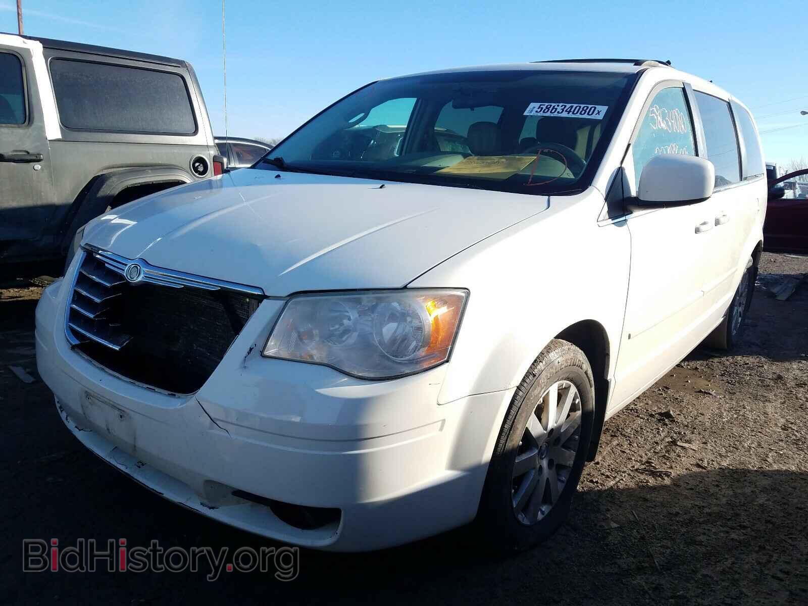 2008 CHRYSLER MINIVAN - VIN: 2A8HR54P78R684536 - Фото 2