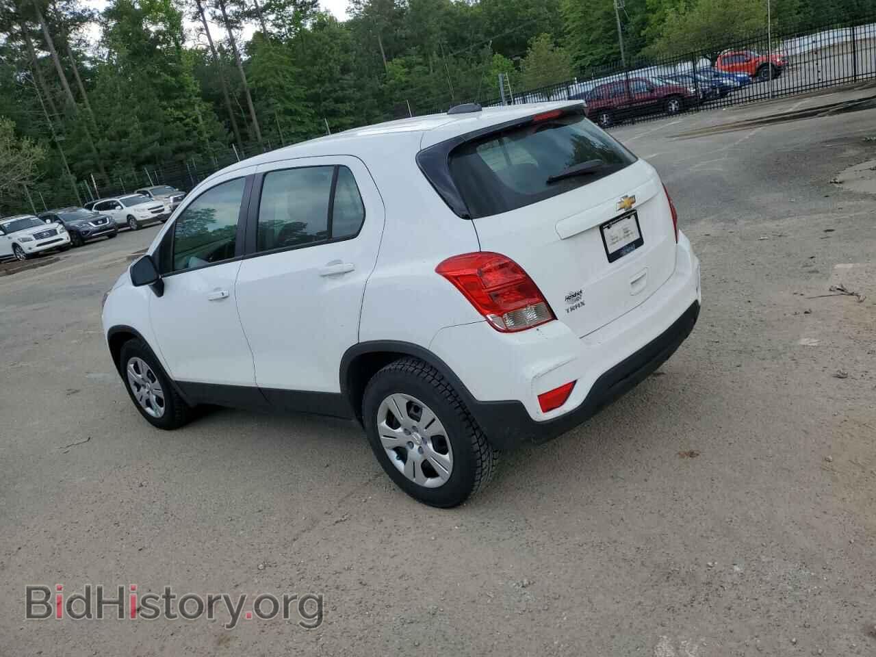 2018 CHEVROLET TRAX - VIN: KL7CJKSB0JB629359 - Фото 2