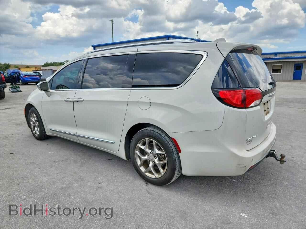 2017 CHRYSLER PACIFICA - VIN: 2C4RC1GG2HR545481 - Photo 2