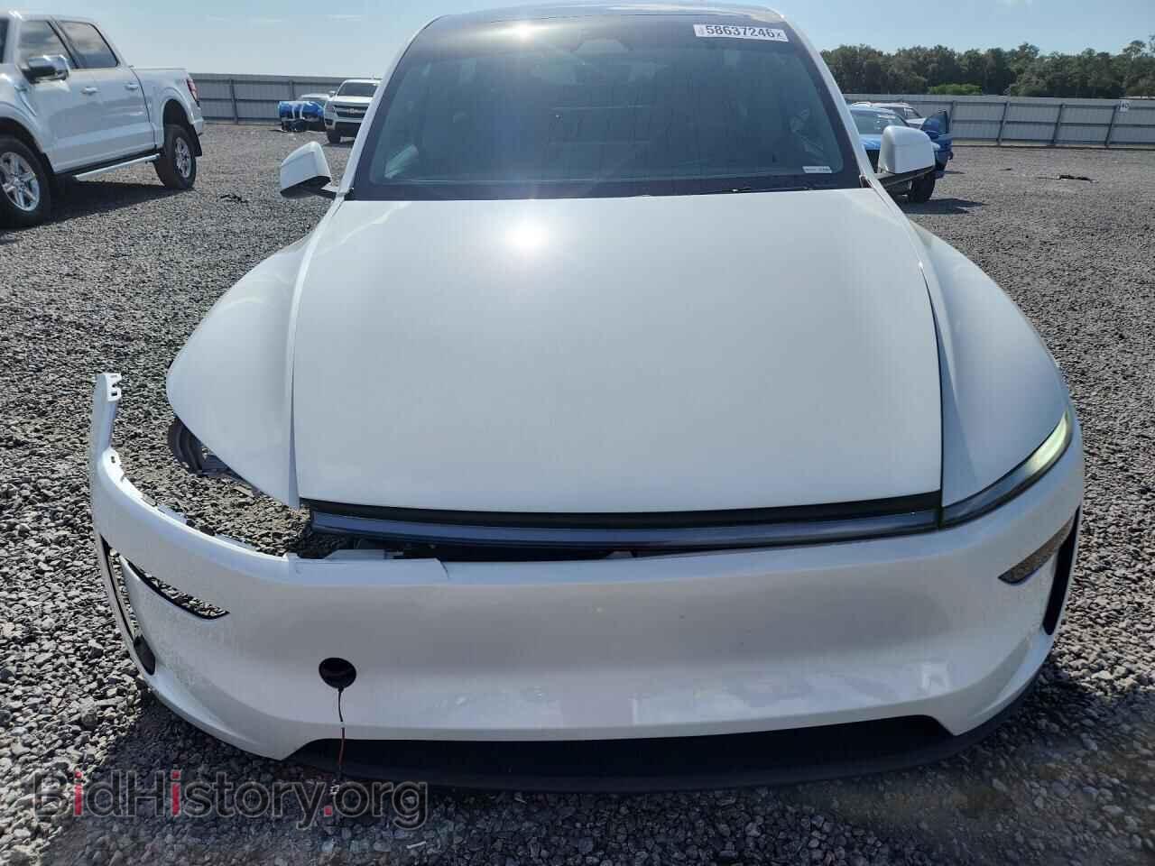 2026 TESLA MODEL Y - VIN: 7SAYGDEE1TF446743 - Photo 5