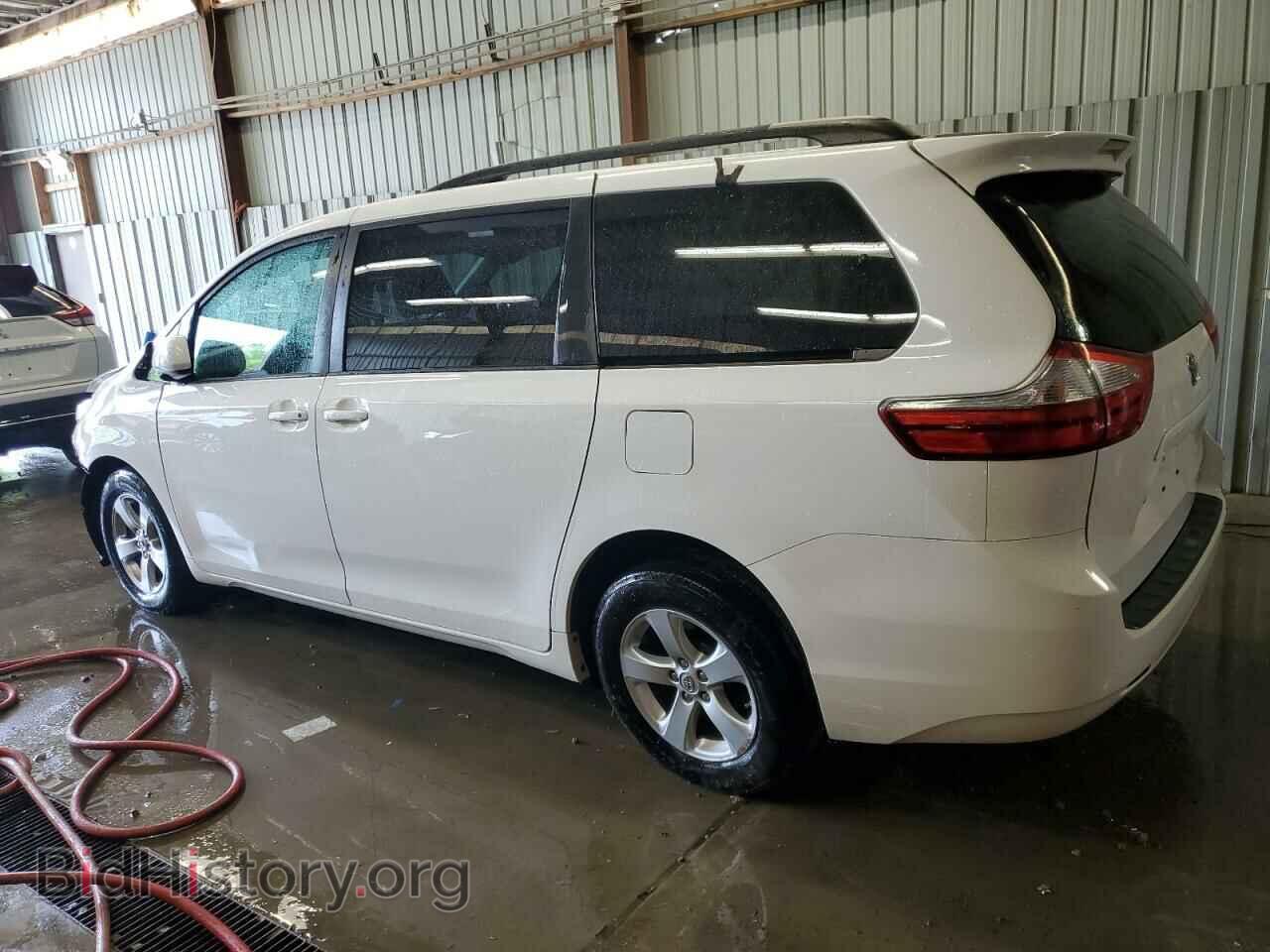 2017 TOYOTA All Models - VIN: 5TDKZ3DC7HS799627 - Фото 2