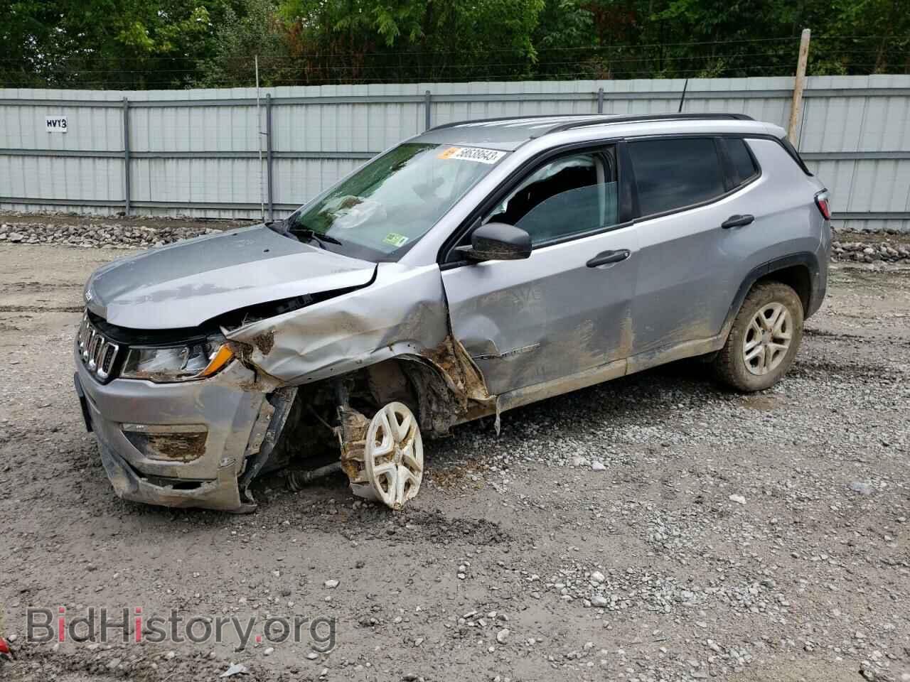 Фотография 3C4NJDAB8JT192475 - JEEP COMPASS 2018